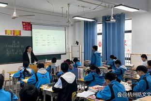 高效替补！朗尼-沃克17中9得到全队最高的26分 仍无奈惨败